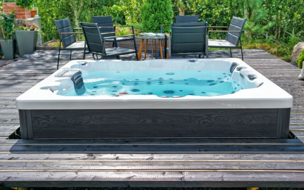 Cost of Spa Deck Remodeling in Federal Way